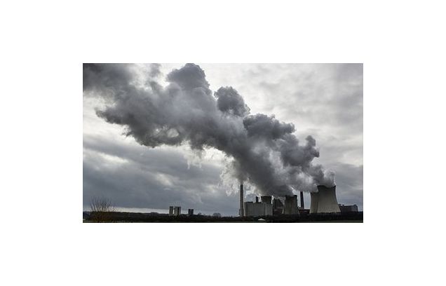 锅炉烟道排放的烟尘浓度超标 哈尔滨向一热企处罚60万