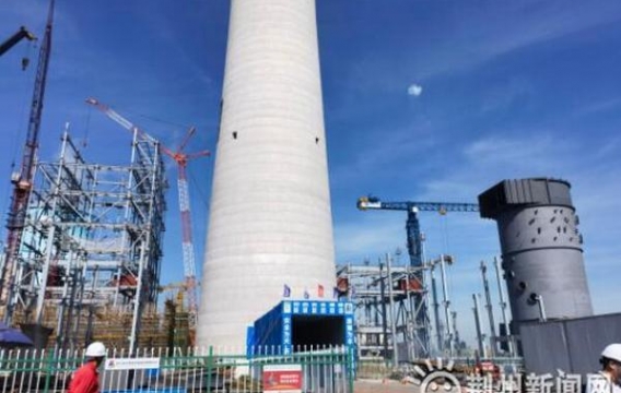国电长源荆州热电二期扩建项目工程烟囱外筒壁结顶