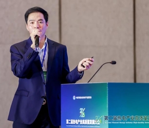 飞牛新能源丁汉秀：深度脱硝与宽流道枕型自洁板式换热器:赋能工业装备的高质量发展之路